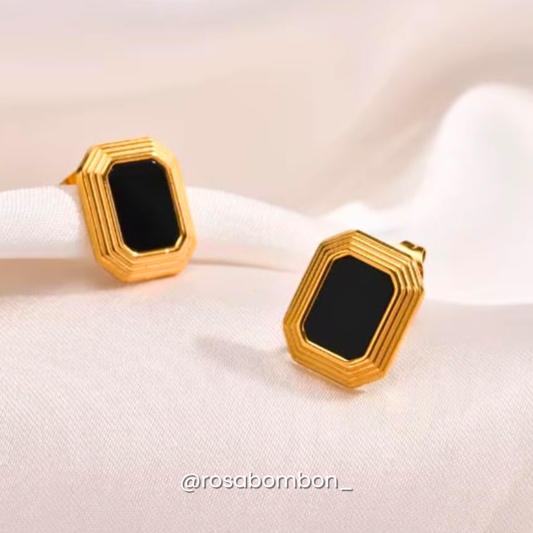 Aretes Black Square