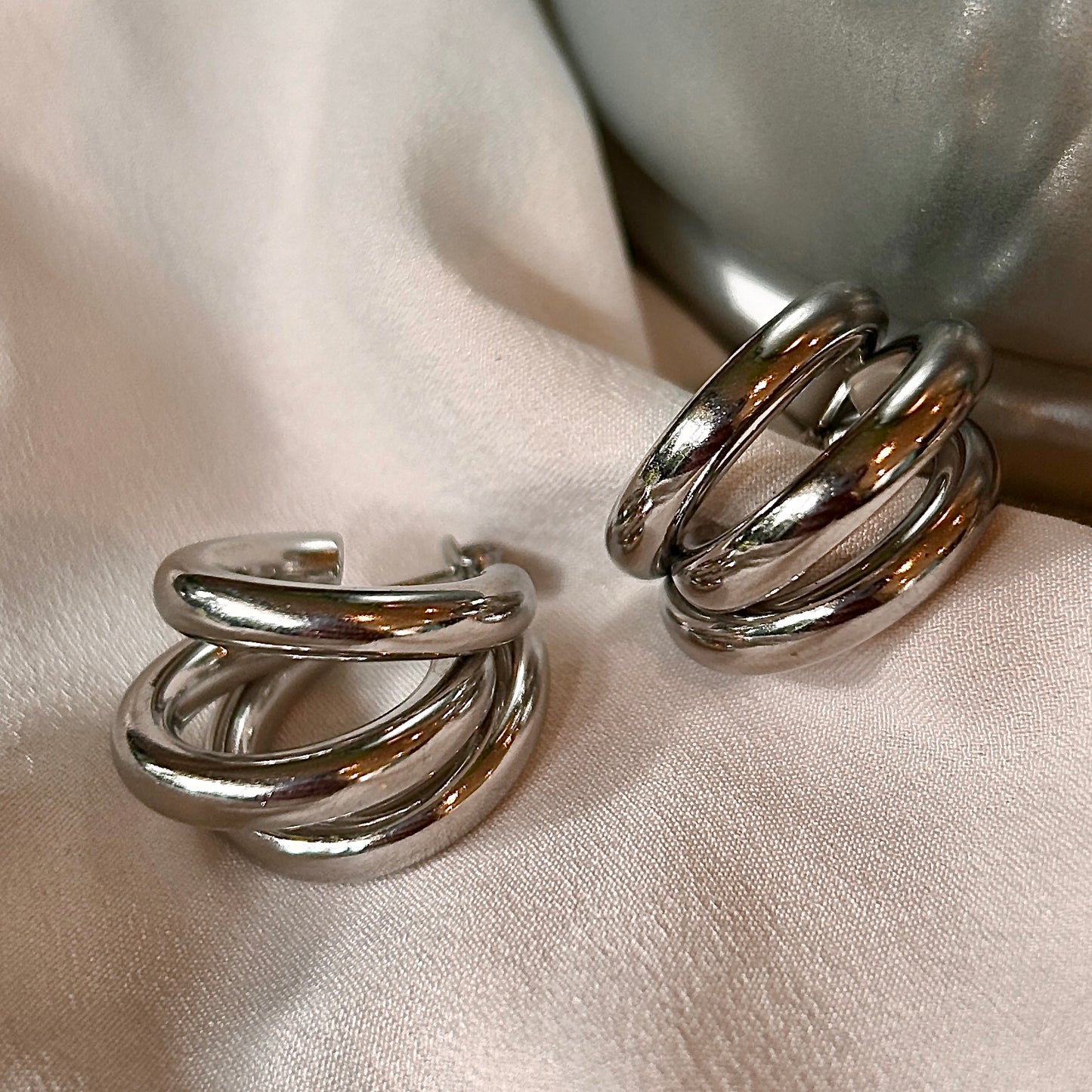 Aretes Plateados Triples