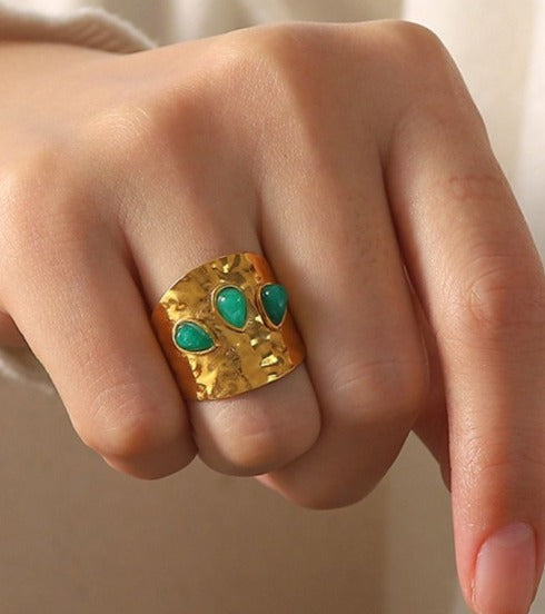 Anillo geométrico gotas verdes