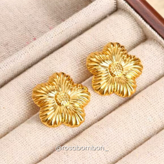 Aretes Dorados Flor