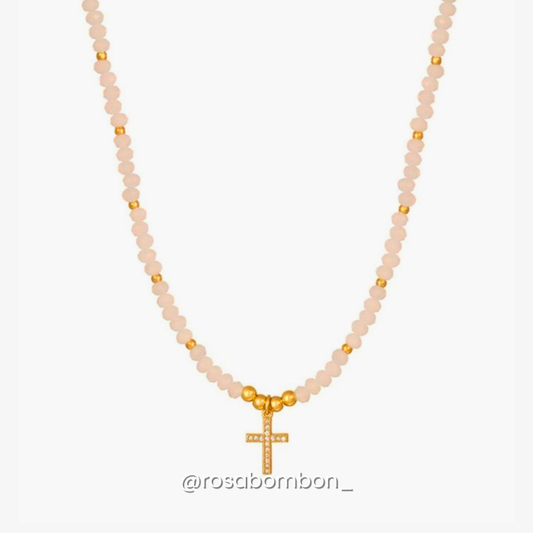 Collar Cruz con Beads Blancas