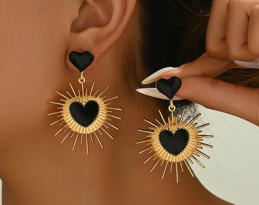Aretes Corazón de Espina Negro