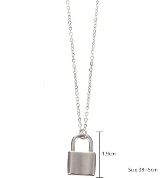 Collar candado plata