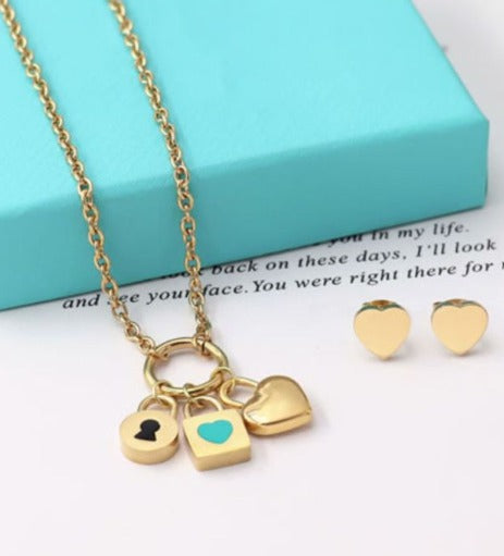 Set heart charms