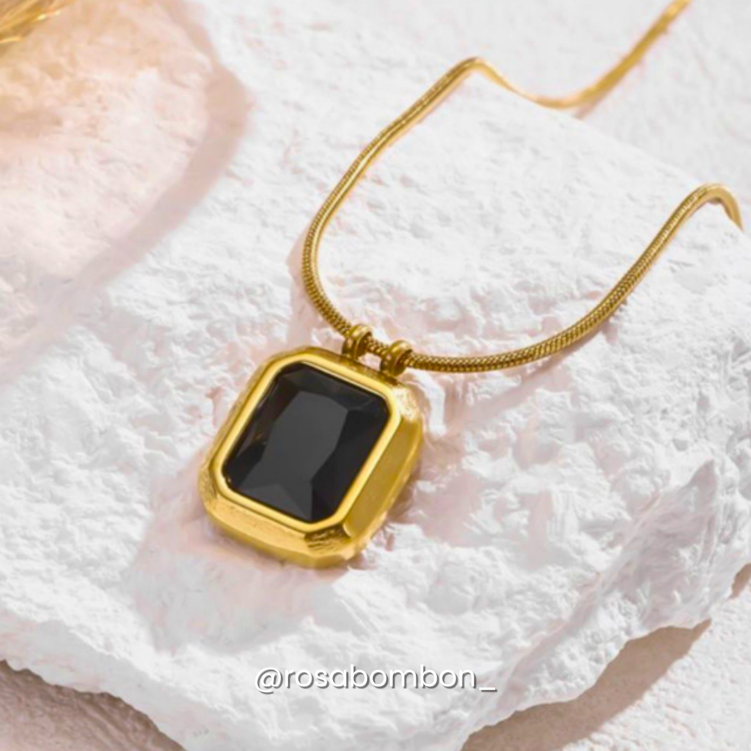 Collar Square Dorado con Negro