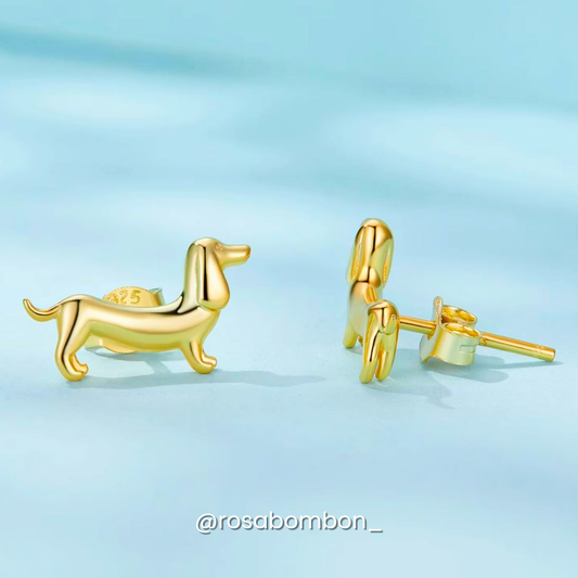 Aretes Perrito Salchicha Dorado