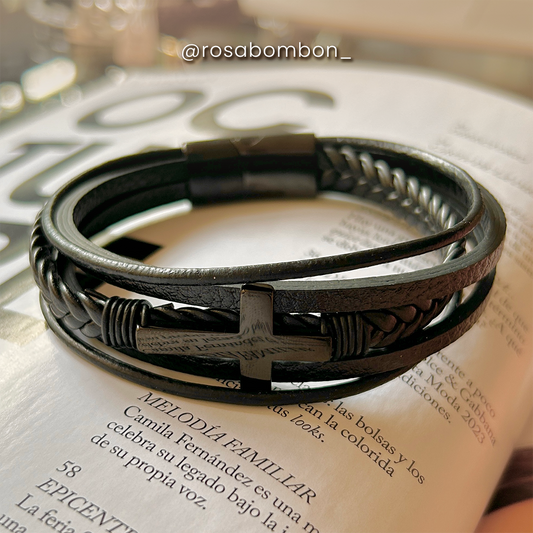 Brazalete hombre cruz negra